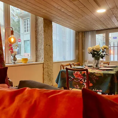 Authentic Canut Duplex 110 M2, Croix Rousse Metro Lyon