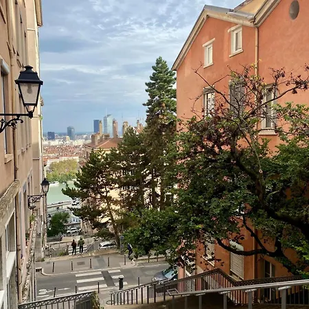 Iconic Duplex Canut Soul, Croix-rousse Steps From Metro 아파트