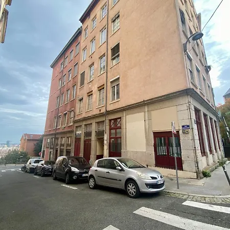 Apartman Iconic Duplex Canut Soul, Croix-rousse Steps From Metro Lyon